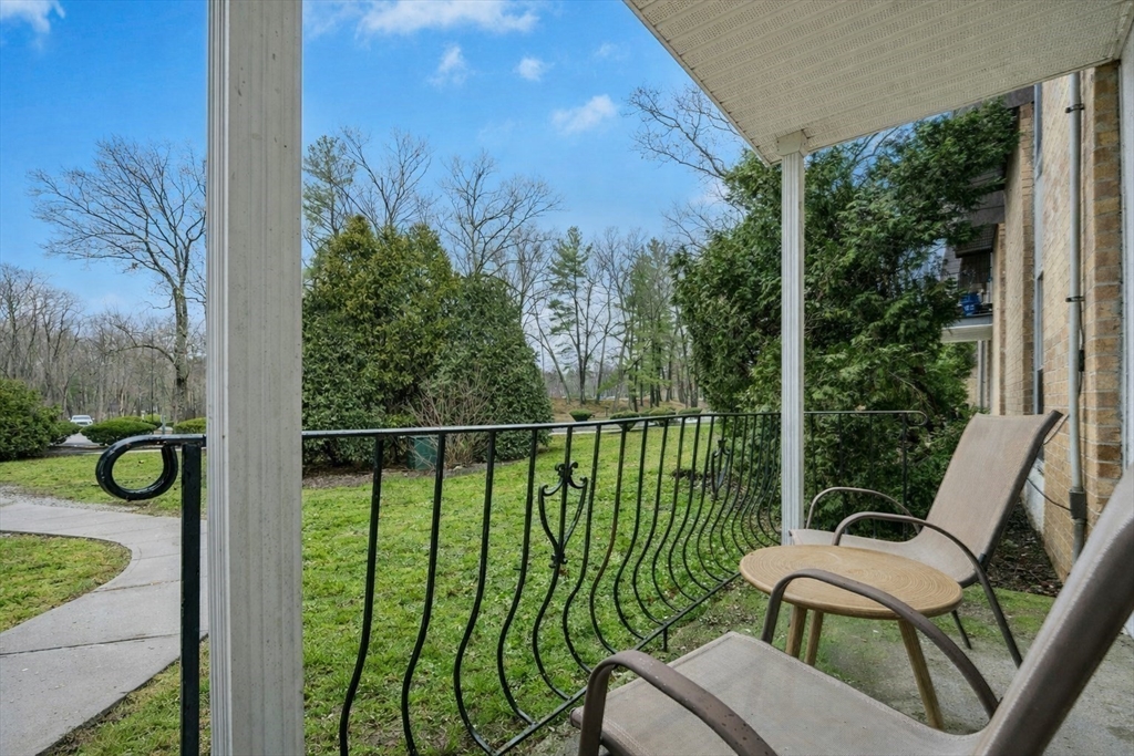 5 Shadowbrook Lane 7