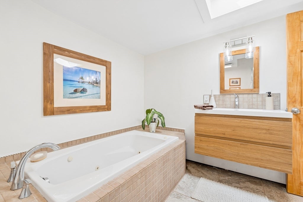133 West Street, Uxbridge, MA, 133 West Street, Uxbridge, MA Photo #20
