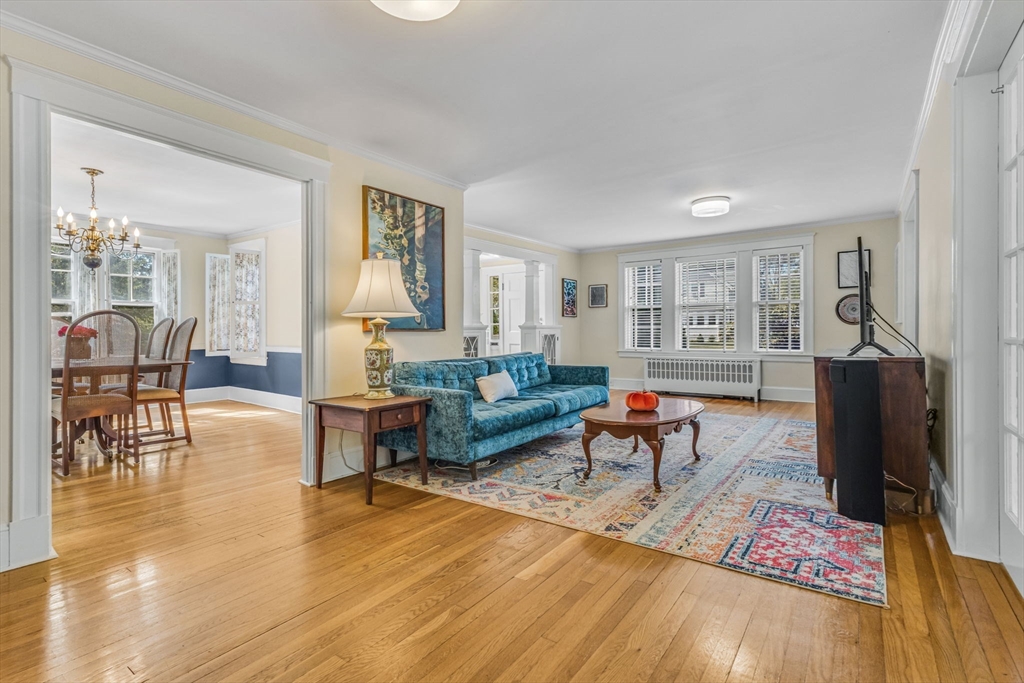 Stoughton, Massachusetts 02072, United States, 3 Bedrooms Bedrooms, ,2 BathroomsBathrooms,Residential,Active,220009