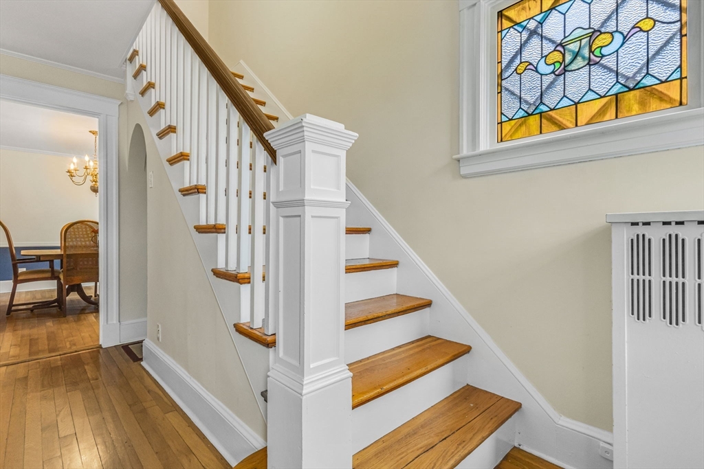 Stoughton, Massachusetts 02072, United States, 3 Bedrooms Bedrooms, ,2 BathroomsBathrooms,Residential,Active,220009