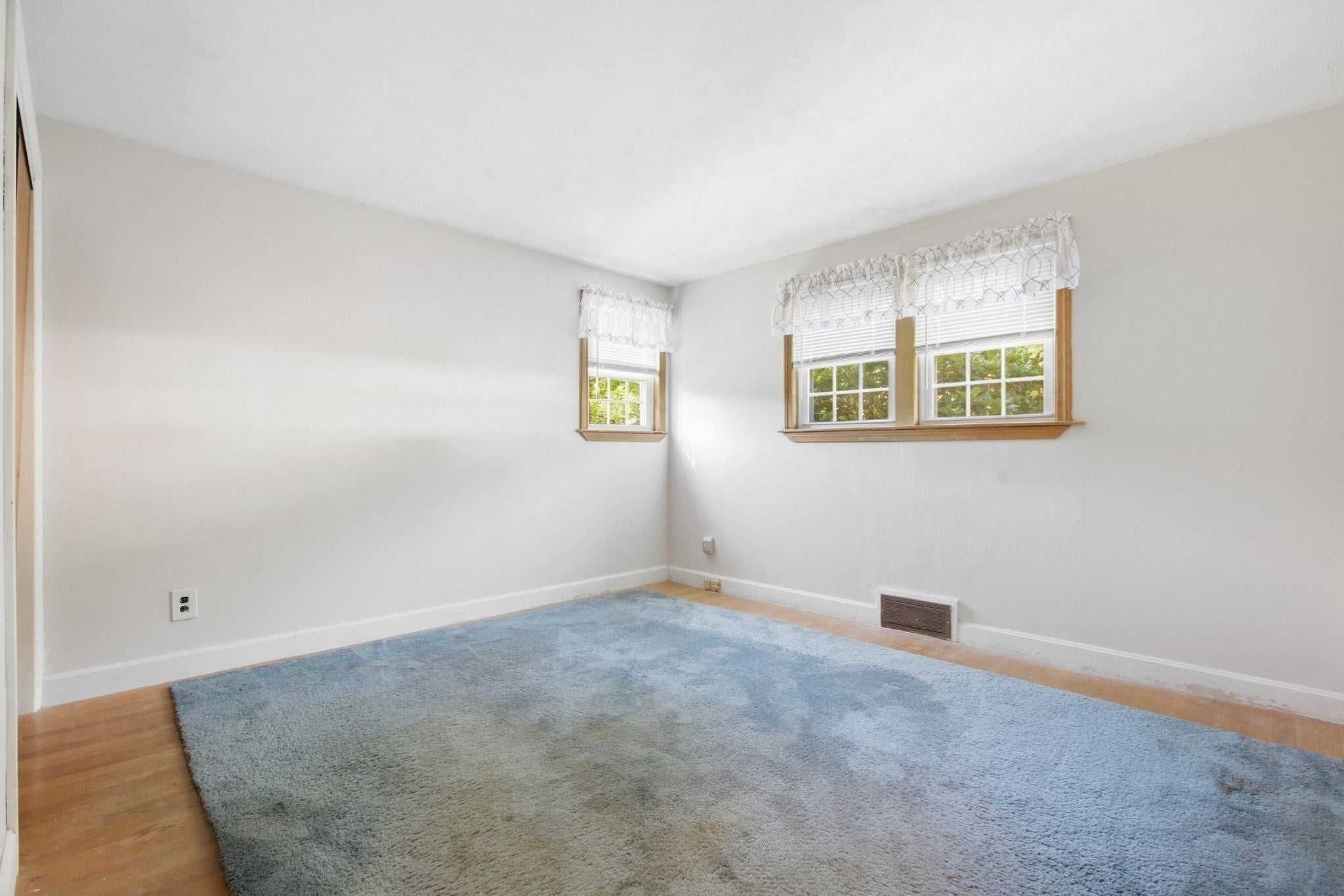1259 Shawsheen St, Tewksbury, MA Photo #18