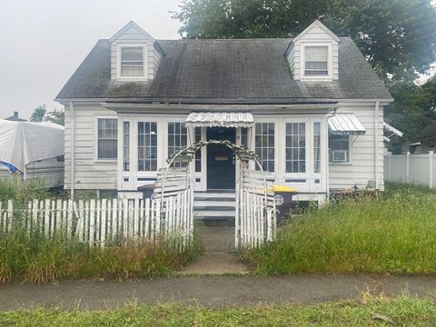 12 Fairlawn Rd Weymouth MA 02191
