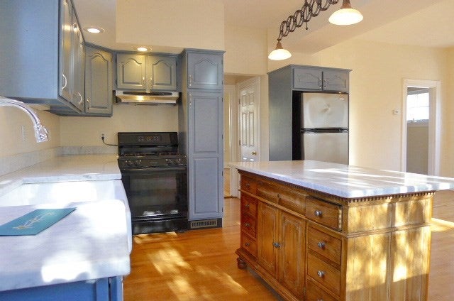 Photo 1 of 16 — 155 Oak St, Newton, MA 02464