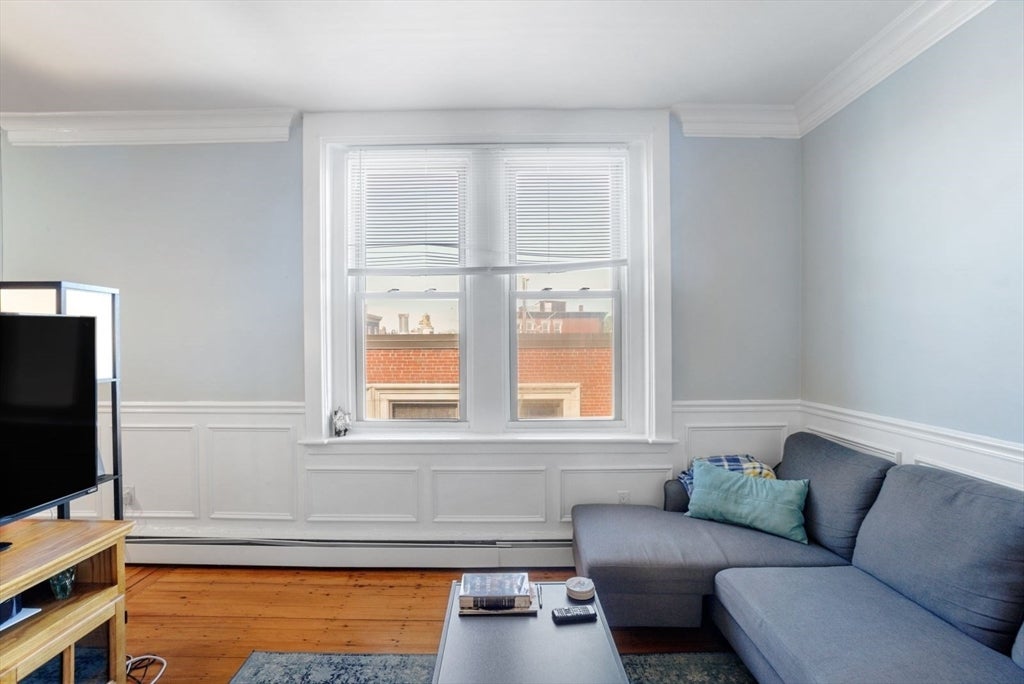2 Pearl St #8, Boston, MA, 2 Pearl St #8, Boston, MA Photo #11