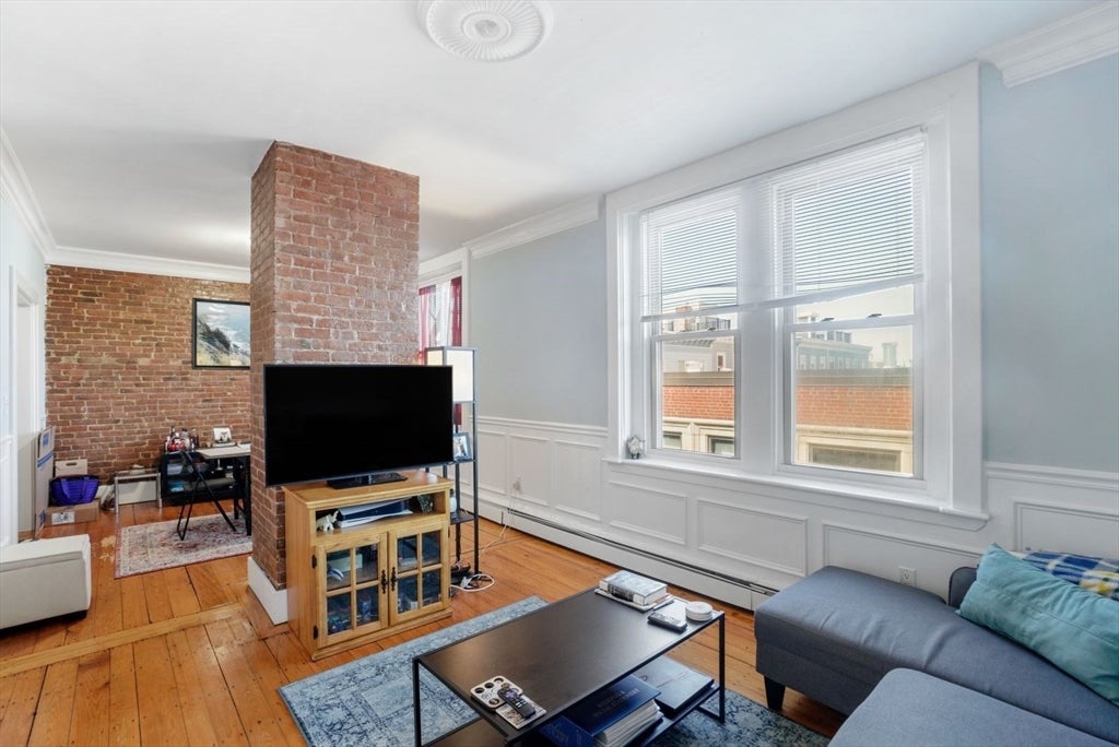 2 Pearl St #8, Boston, MA, 2 Pearl St #8, Boston, MA Photo #10