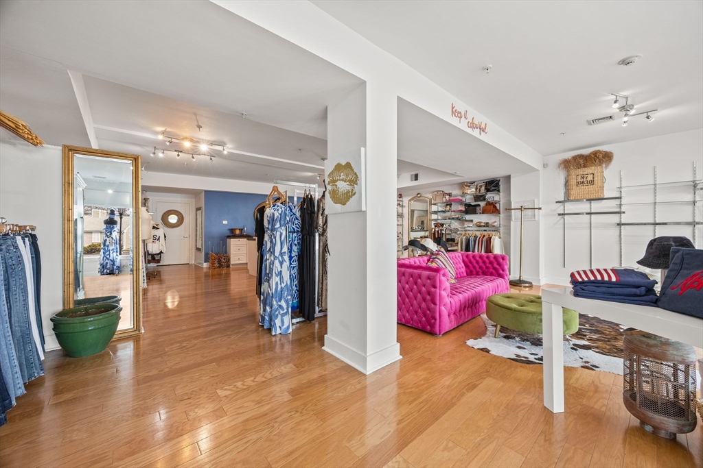 Chatham, Massachusetts 02633, United States, ,Commercial,Pending,86918