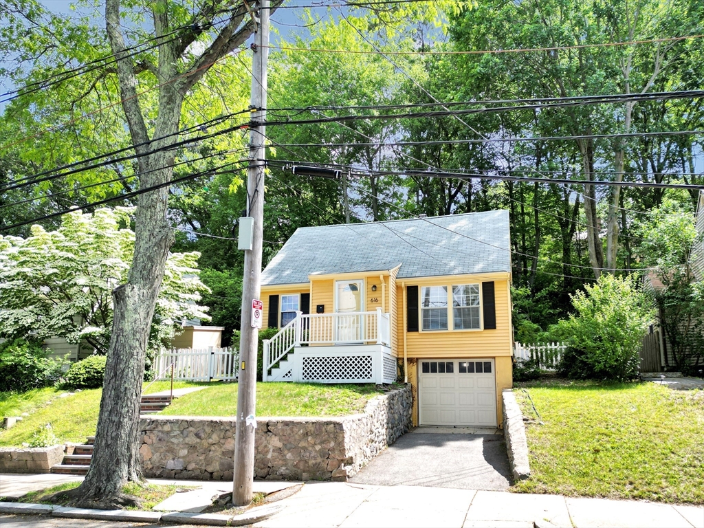 616 Poplar St