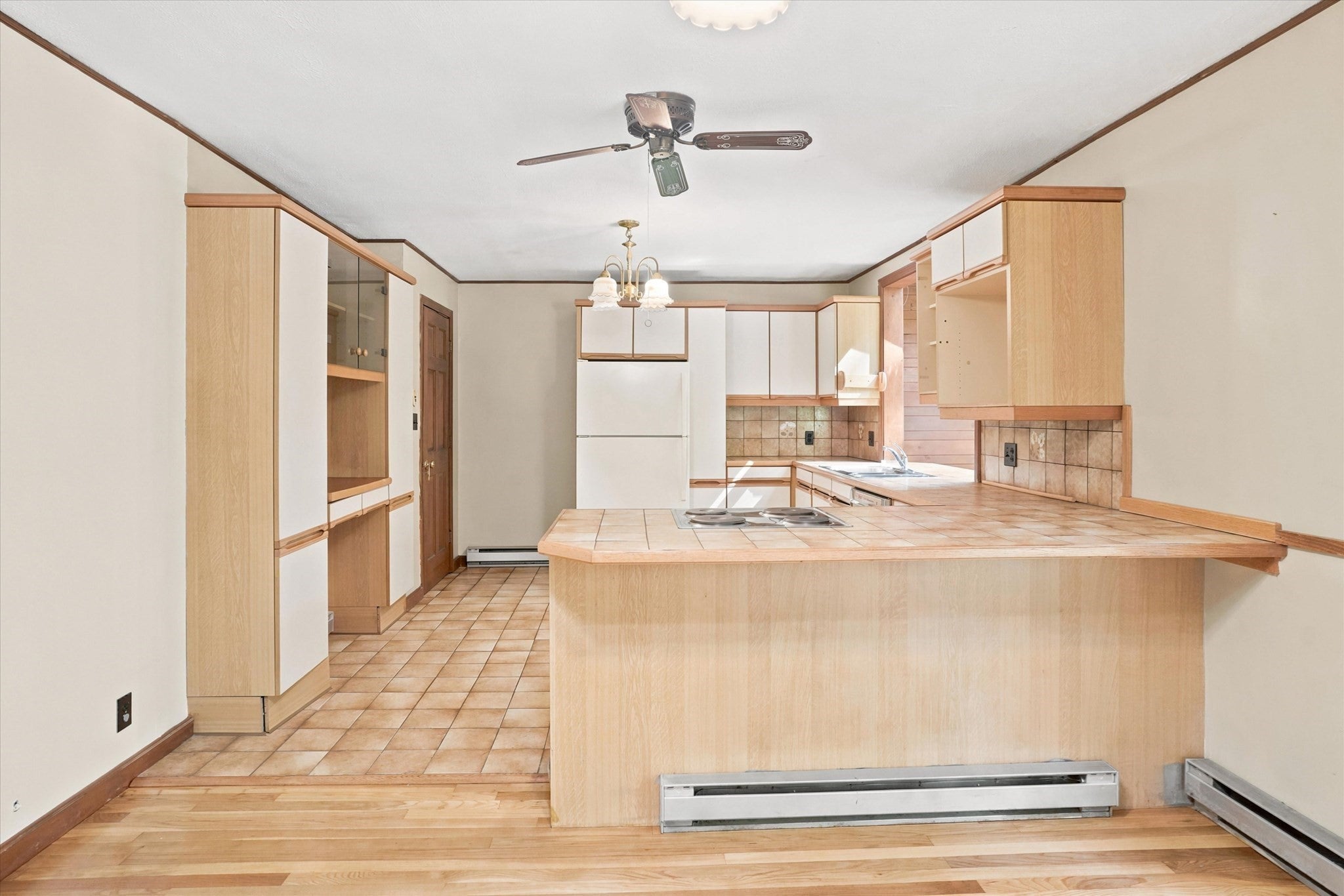 1881 Great Pond Road, North Andover, MA, 1881 Great Pond Road, North Andover, MA Photo #11