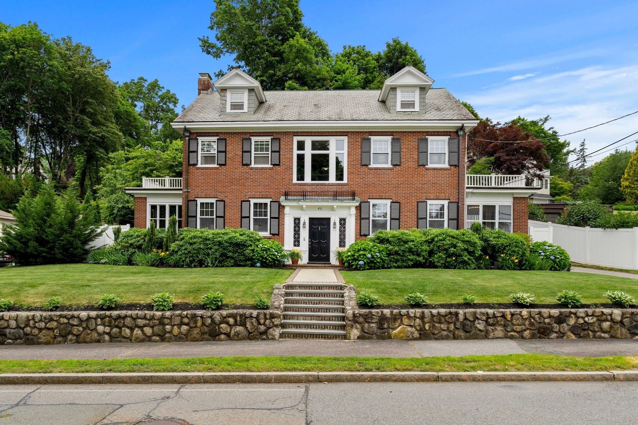 42 Old Mystic Street