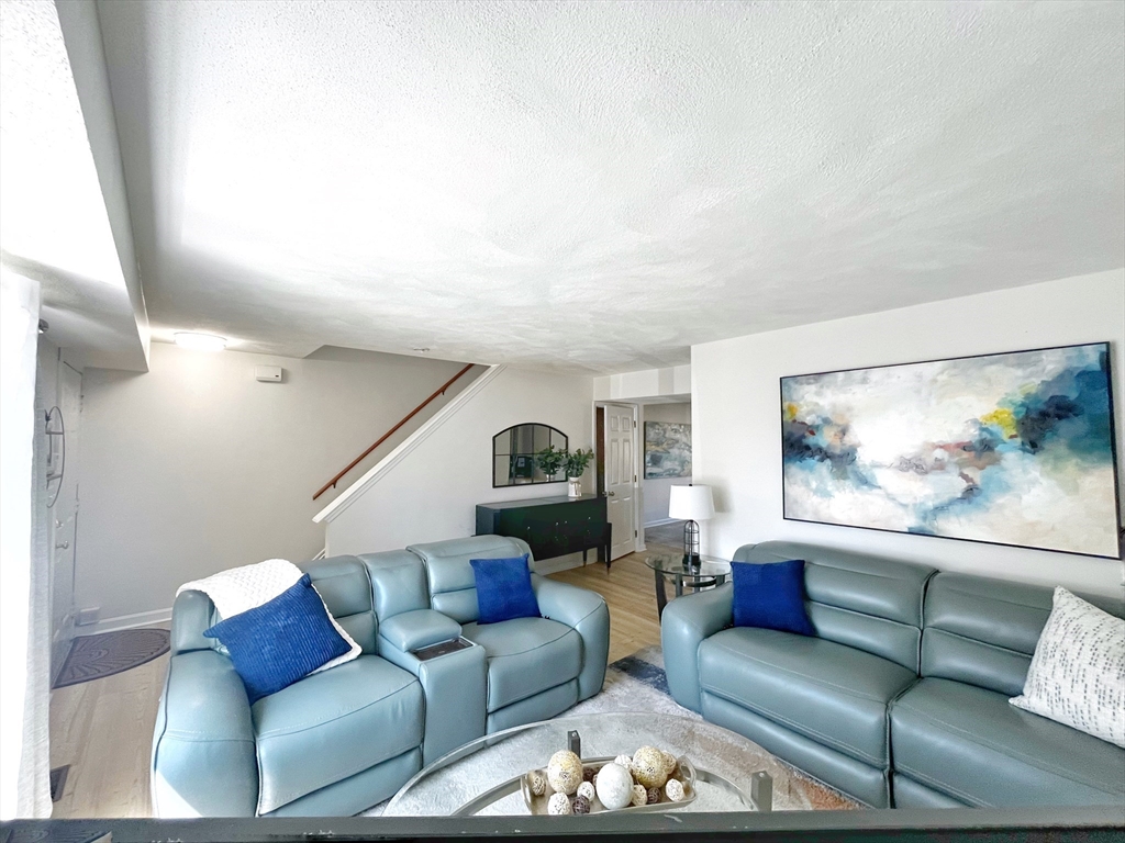 1302 Lewis O Gray Dr 1302