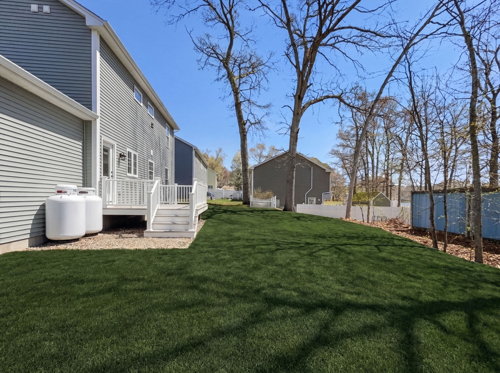 38 Colonial RD, Webster, MA Photo #34
