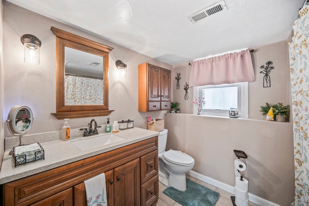 148 Rachel Dr, Taunton, MA, 148 Rachel Dr, Taunton, MA Photo #24