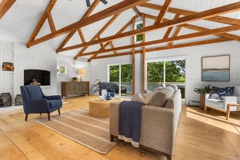 25 Sanderson Dr Plymouth MA 02360