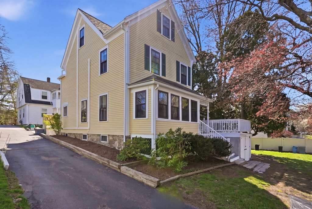 19 Sherman St 2
