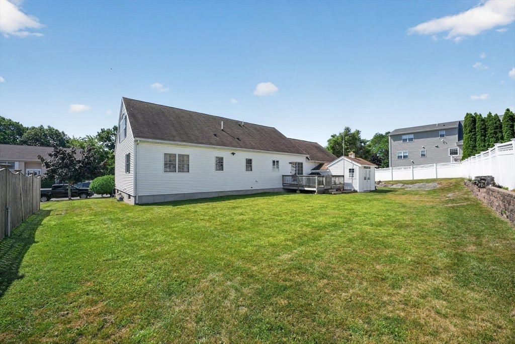 79 Emerald Dr