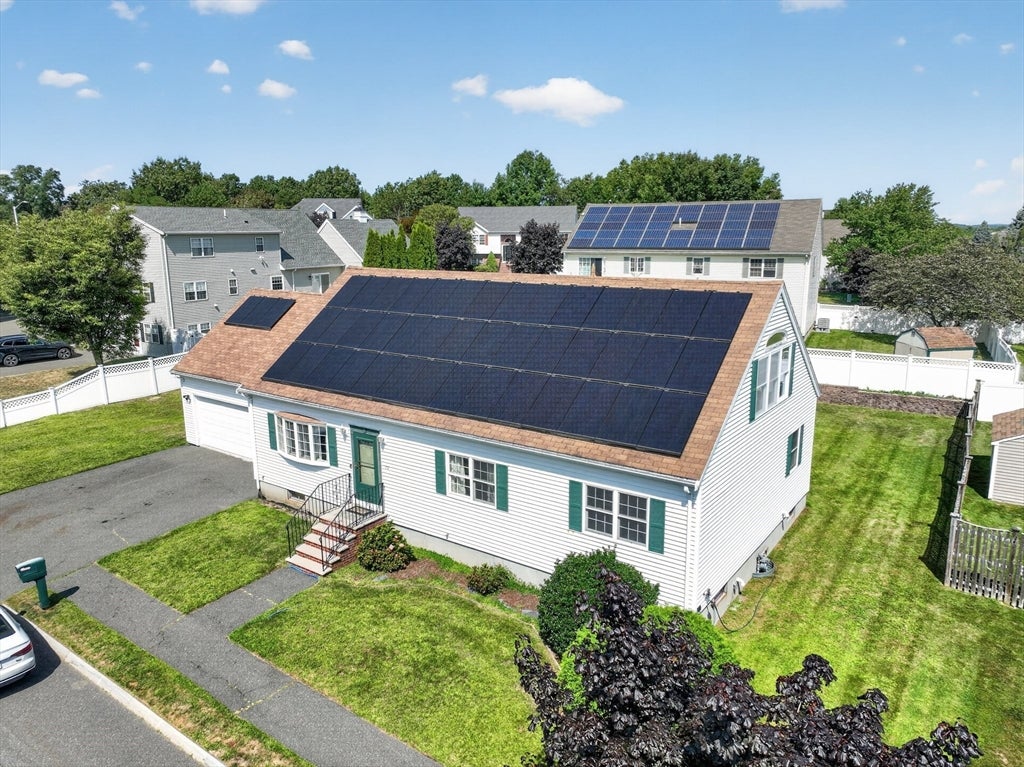79 Emerald Dr