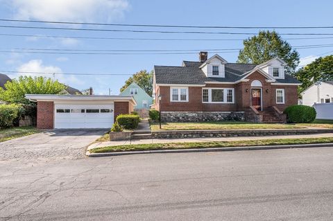 29 Meadowbrook Rd Methuen MA 01844