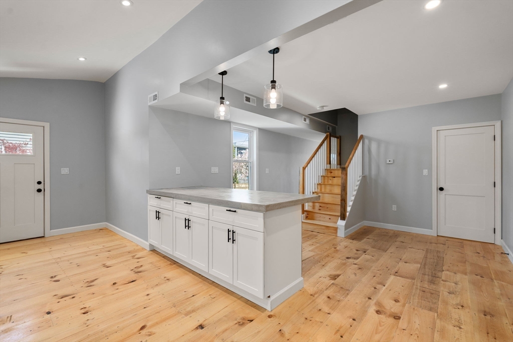 15-17 Harris St