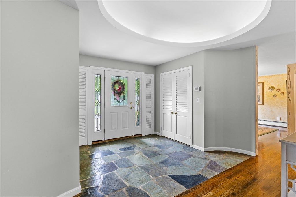 83 Braemoor Rd