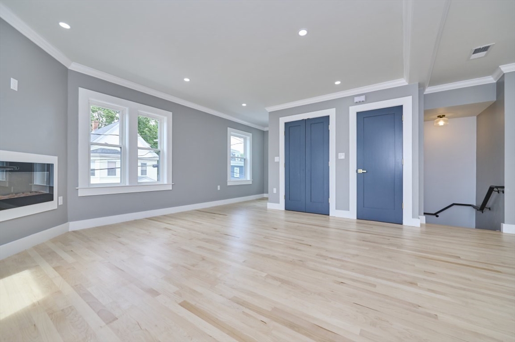 97 Oakton Ave 2