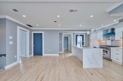 97 Oakton Ave 2 Boston MA 02122