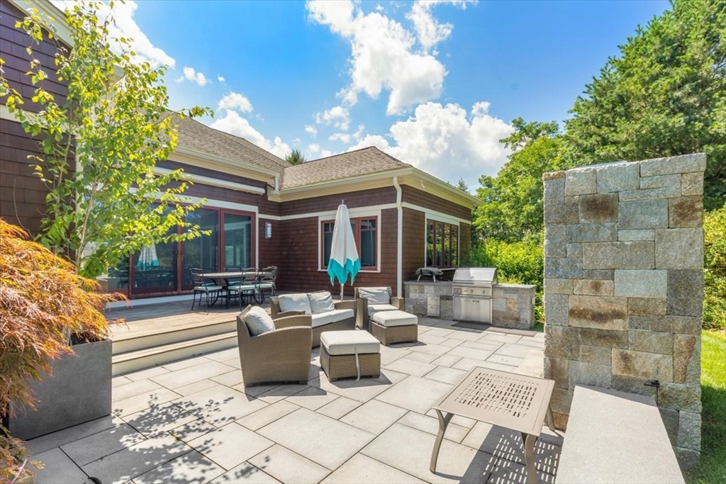 2 Black Rock Dr 21
