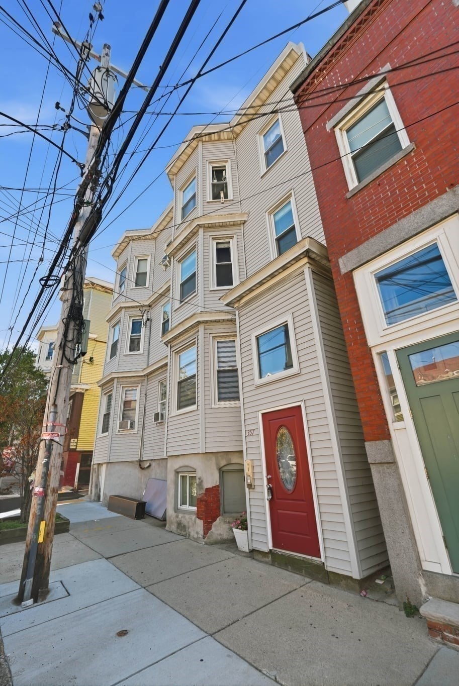 357 Sumner St #2, Boston, MA Photo #19