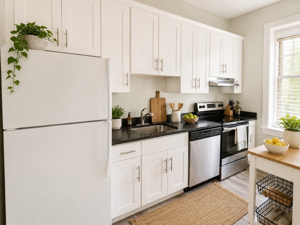 1712 Beacon Street #2, Brookline, MA Photo #3