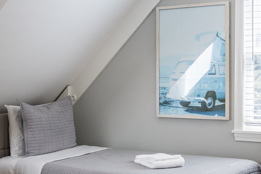 Barnstable, Massachusetts 02655, United States, 3 Bedrooms Bedrooms, ,2 BathroomsBathrooms,Residential,Active,203429