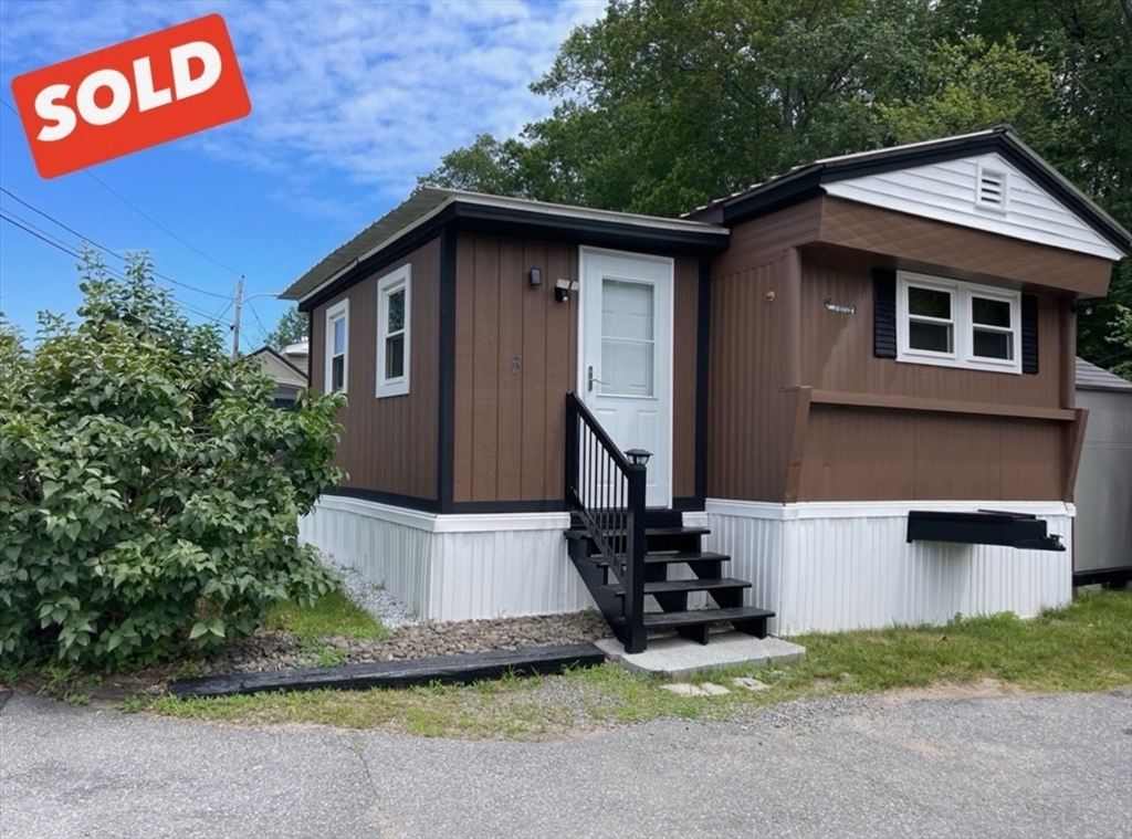 11 Groton School Road 5