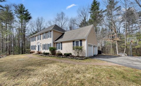 24 Evergreen Ln Sturbridge MA 01518