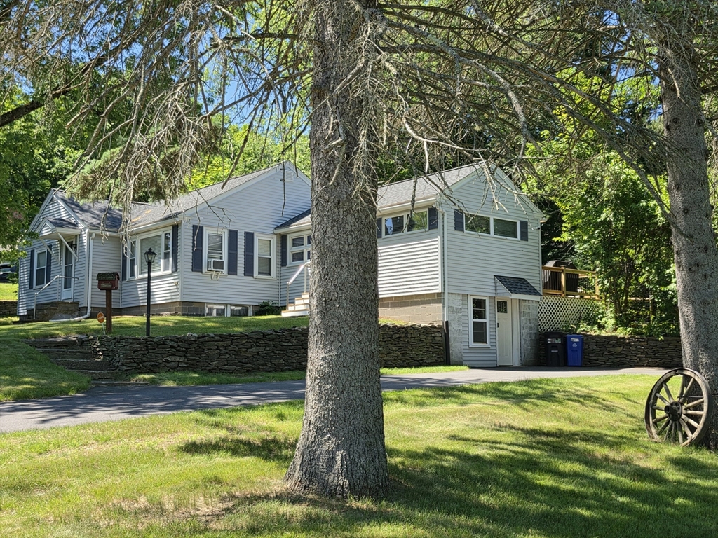 202 Sunnyhill