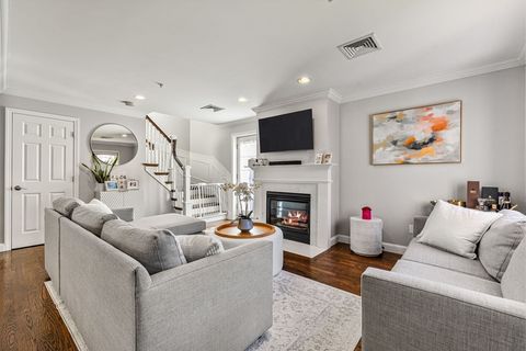 Photo of 7 Conant Rd #16, Winchester, MA 01890 (MLS # 73450052) Photo of 7 Conant Rd #16, Winchester, MA 01890 (MLS # 73450052)