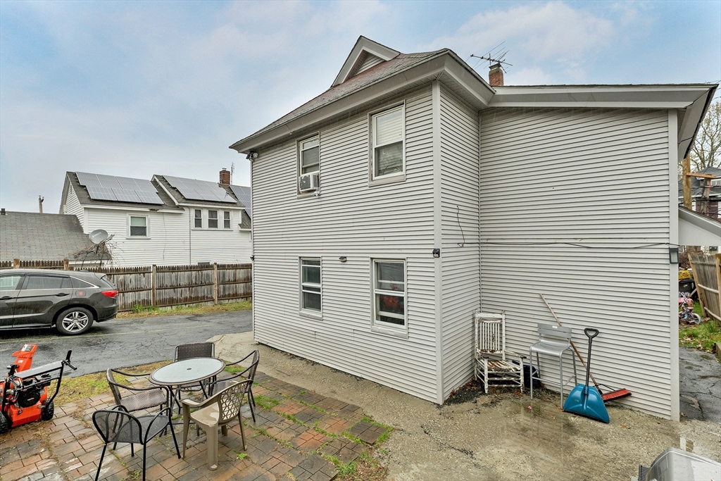11 Oakland Ave