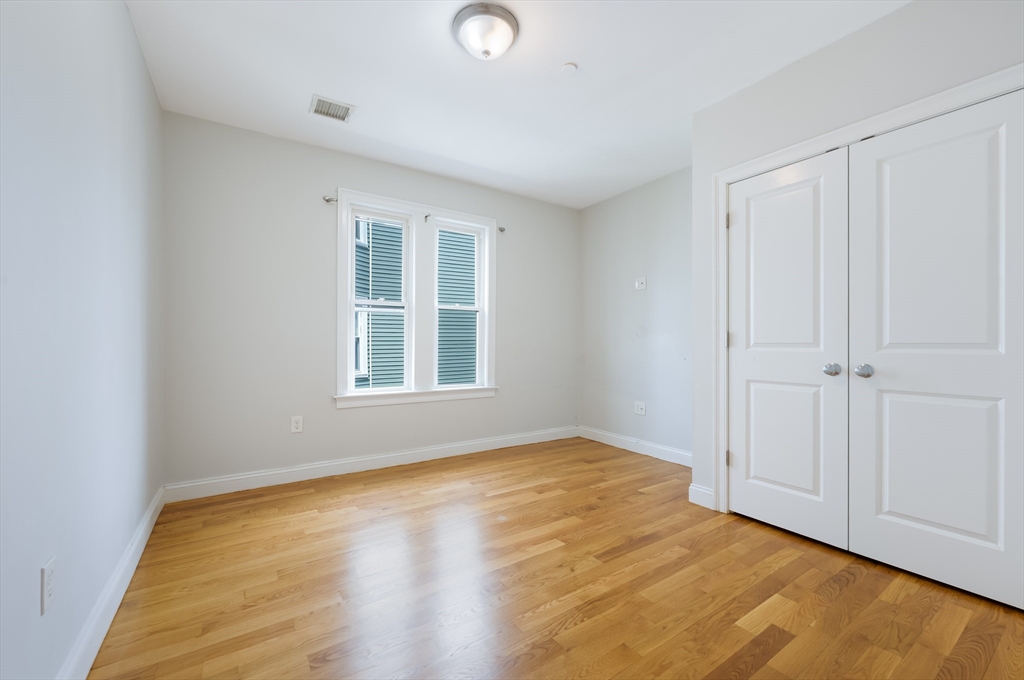 353-357 Adams St R