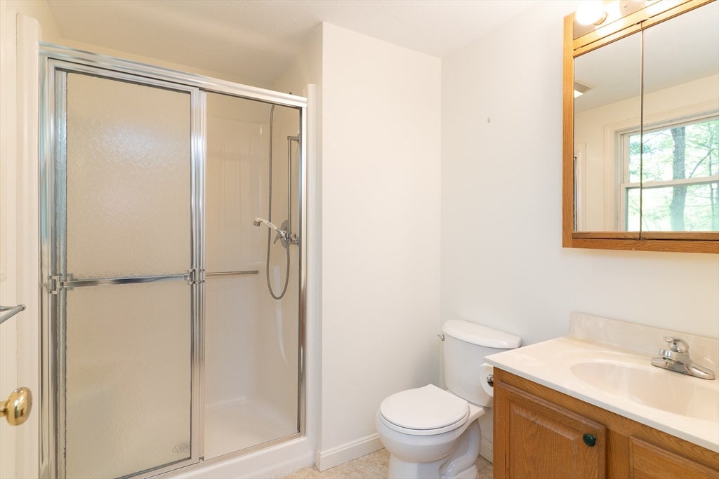 611 Henshaw St, Leicester, MA, 611 Henshaw St, Leicester, MA Photo #24