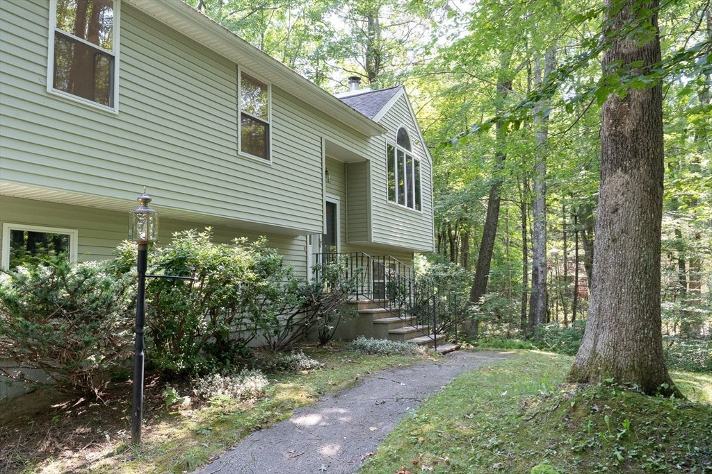 611 Henshaw St, Leicester, MA, 611 Henshaw St, Leicester, MA Photo #3