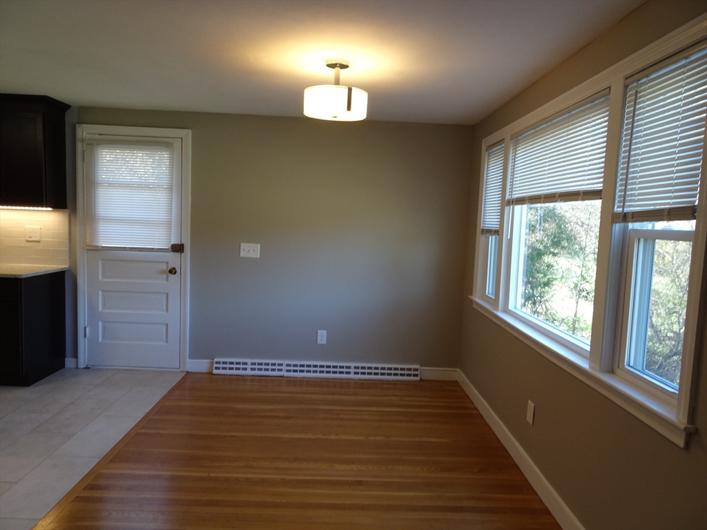 2 Lantern Ln