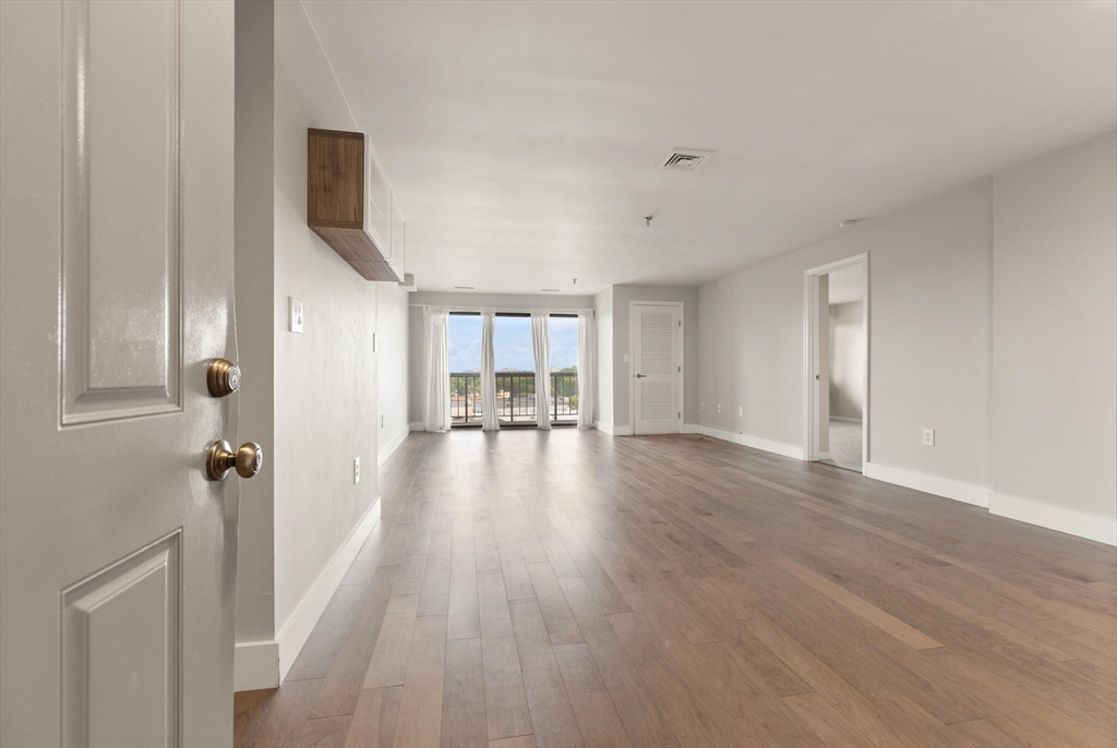 3920 Mystic Valley Pkwy 704