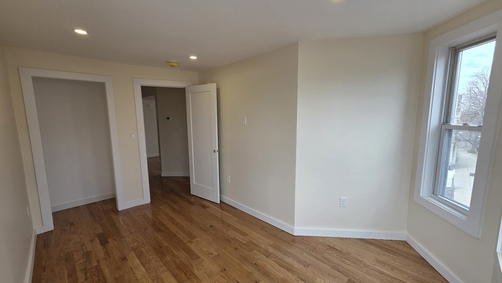 125 Central Ave 3