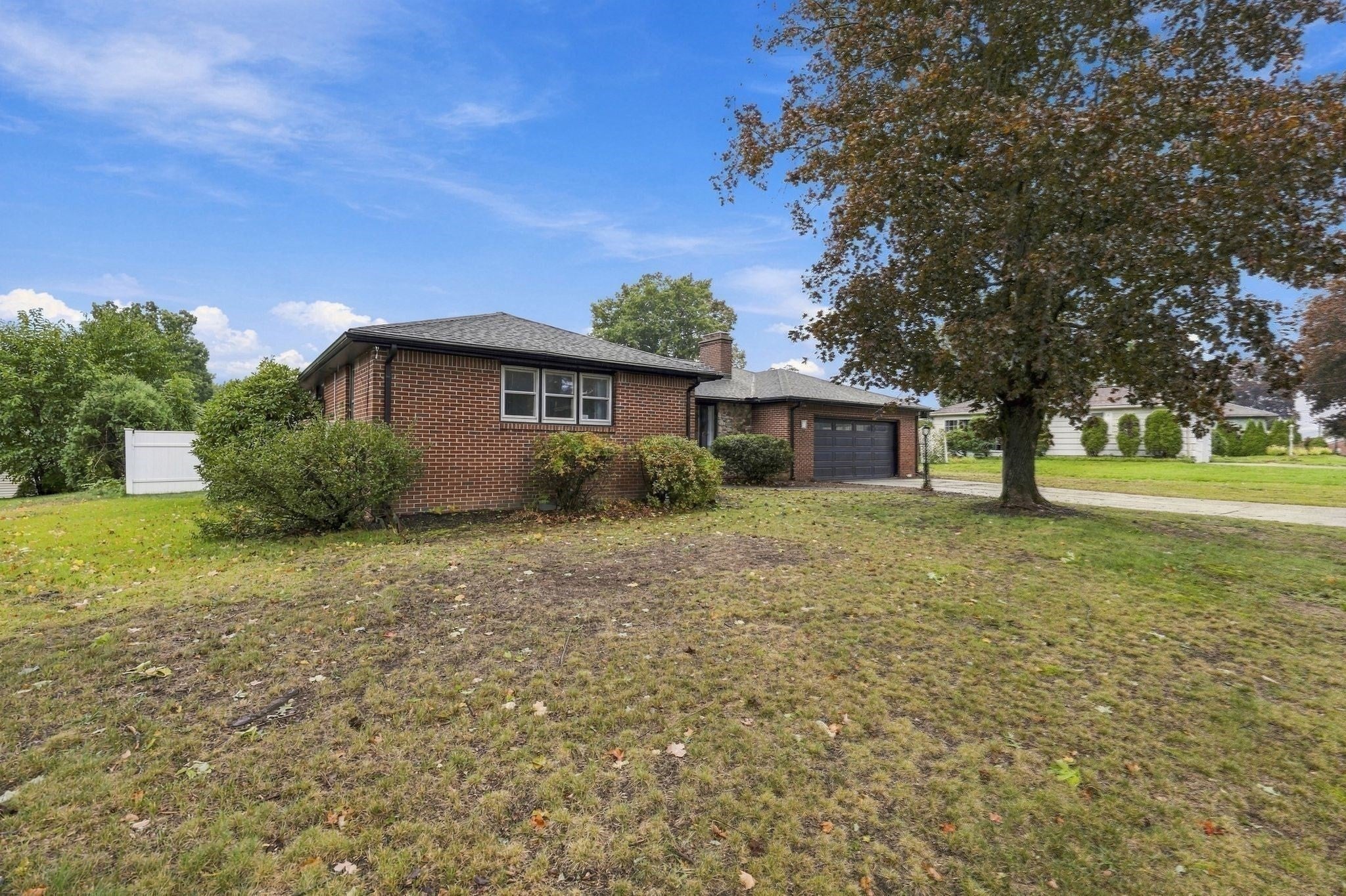 17 Oakridge St, Ludlow, MA Photo #32