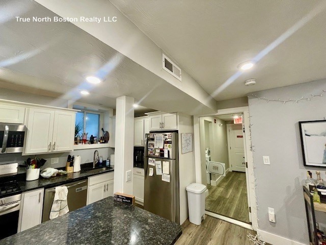 18 Atlantic St 1