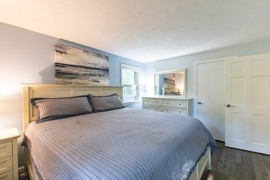 Hanson, Massachusetts 02341, United States, 3 Bedrooms Bedrooms, ,1 BathroomBathrooms,Residential,Active,219458