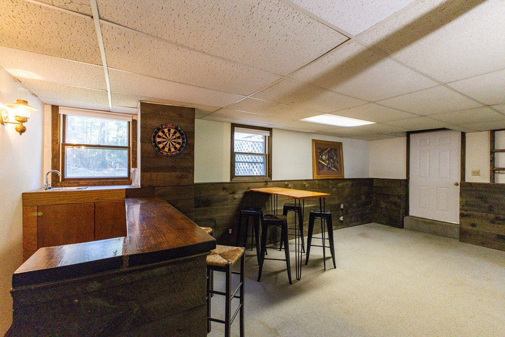 Hanson, Massachusetts 02341, United States, 3 Bedrooms Bedrooms, ,1 BathroomBathrooms,Residential,Active,219458