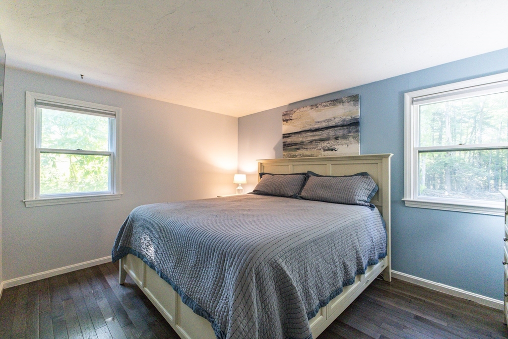 Hanson, Massachusetts 02341, United States, 3 Bedrooms Bedrooms, ,1 BathroomBathrooms,Residential,Active,219458