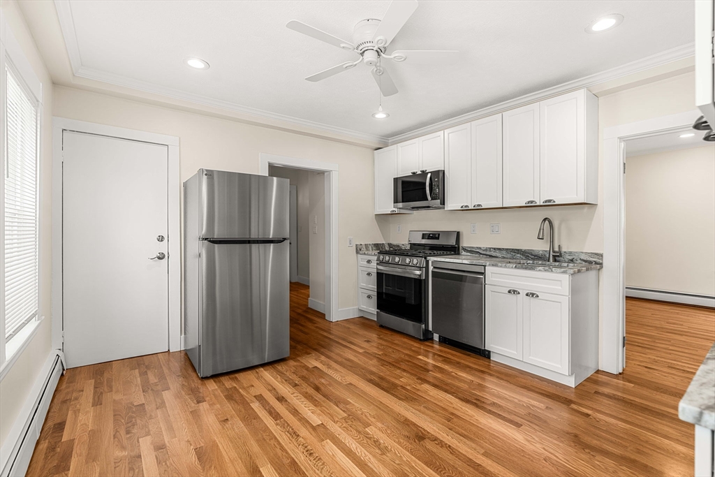 66 Lawrence St 1