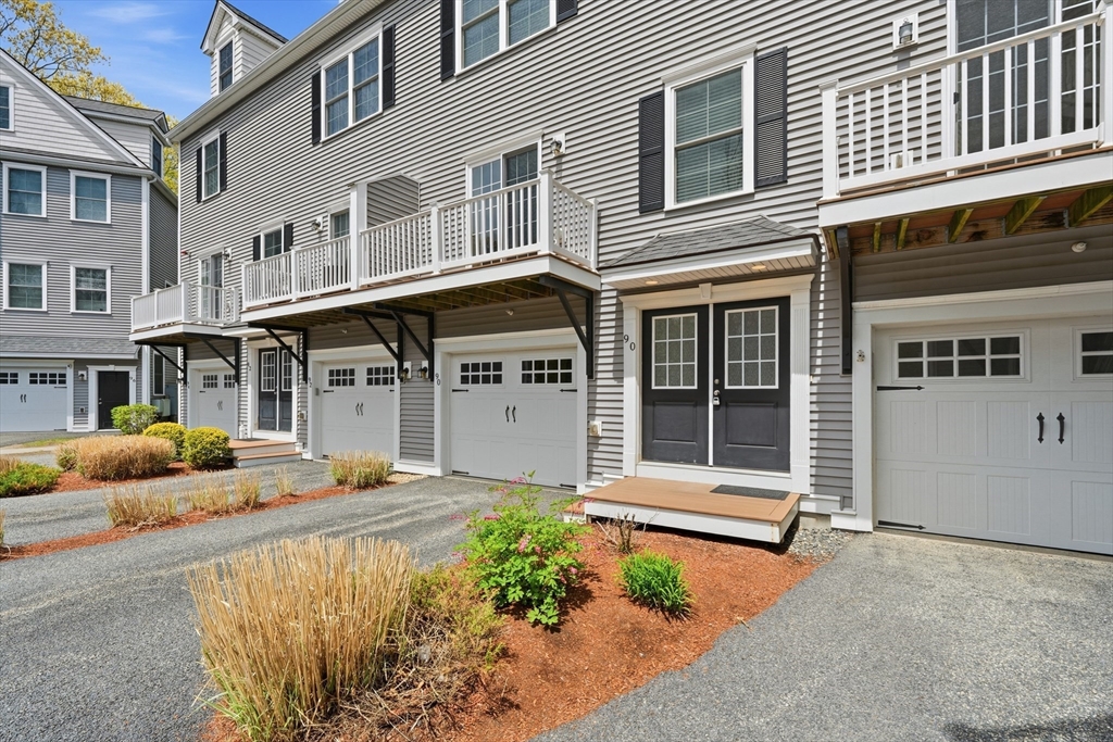 90 Compass Pt #90, North Andover, MA Photo #1