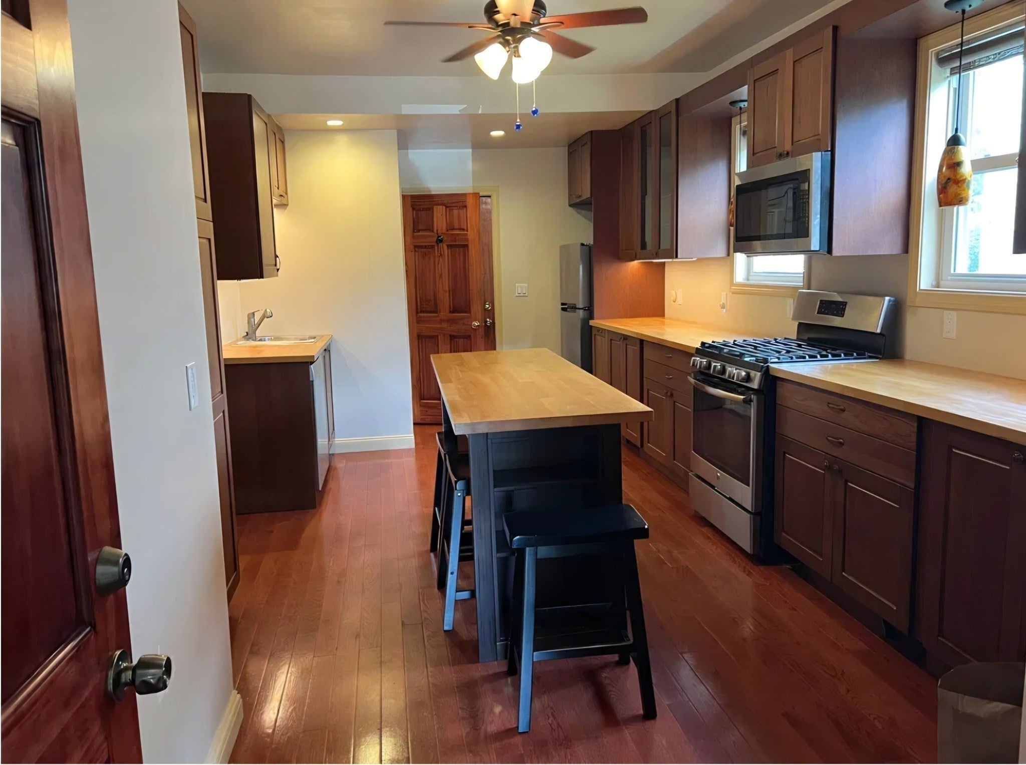 163 Roslindale AVE #1, Boston, MA Photo #2
