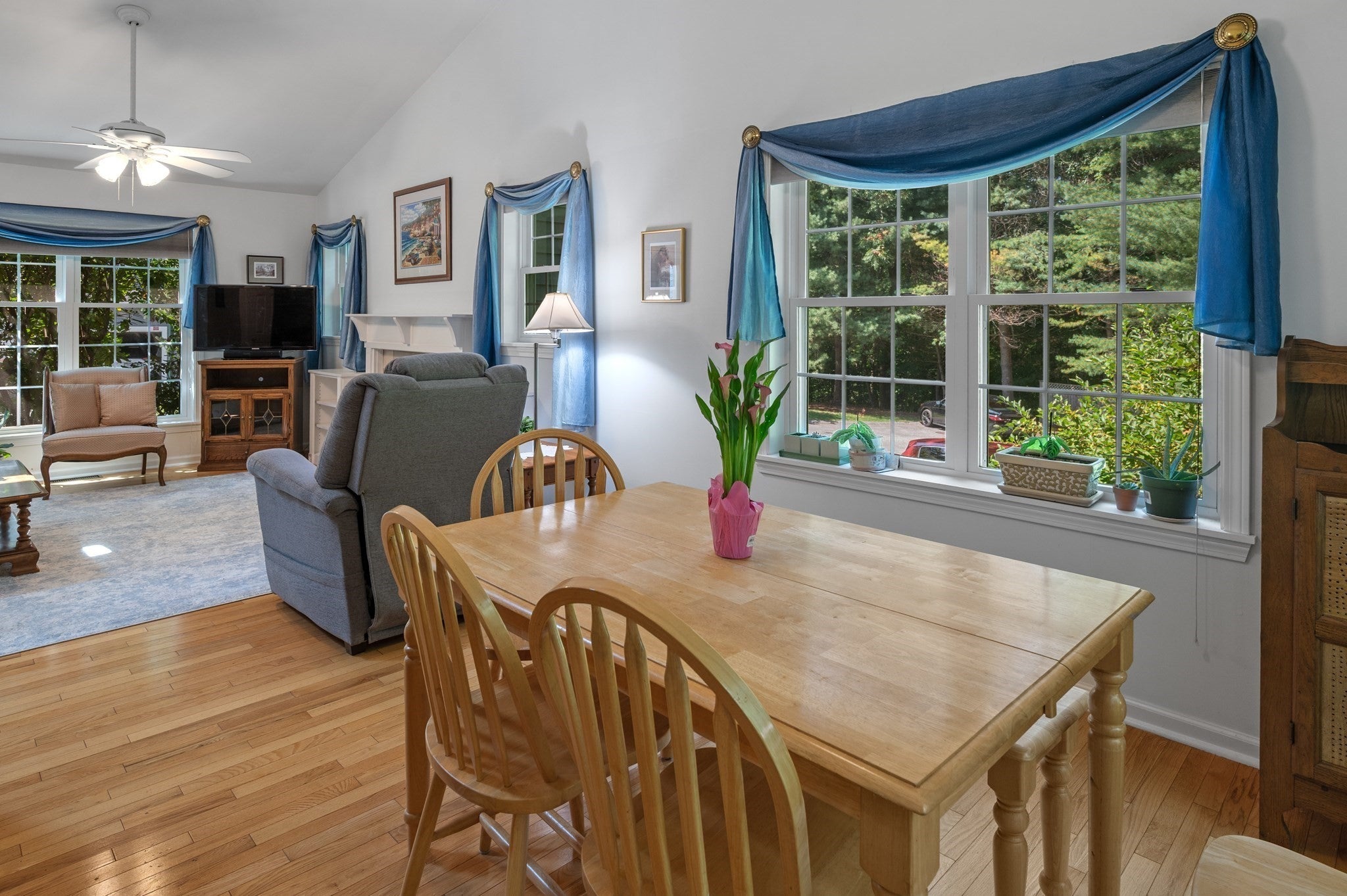 9 Bishops Forest Dr #9, Waltham, MA Photo #4