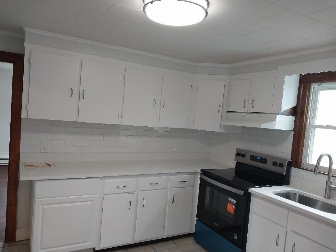 8 Harris St #2, Peabody, MA Photo #1